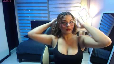 kendall_rossii_ online show from October 12, 3:09 am