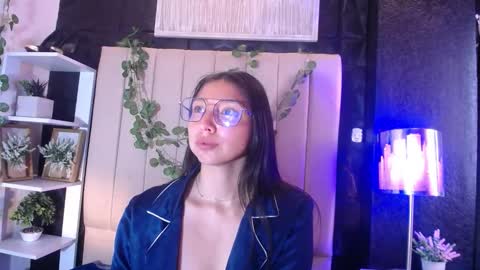 kendall_saenz online show from October 13, 7:49 pm