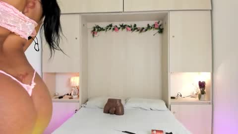 Kendal online show from March 22, 12:33 pm