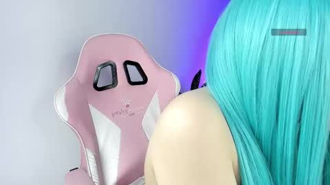 Kendall online show from March 22, 7:53 pm