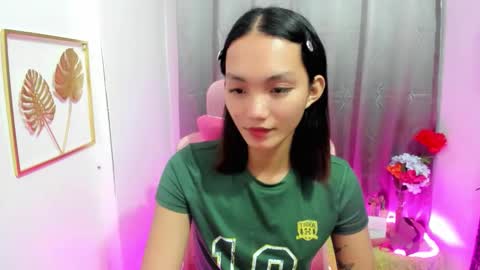 KENDAL online show from November 3, 6:23 pm