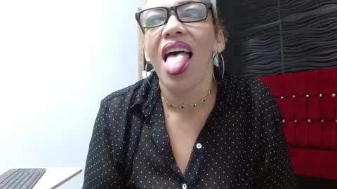 Snapshot of kendra_lust_69 chatting on February 27, 3:04 am kendra_lust_69 online show from February 27, 3:04 am
