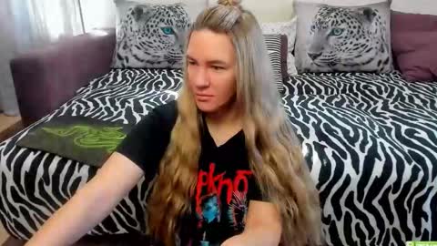Snapshot of kendra_xx_ chatting on September 9, 1:49 am Kendra online show from September 9, 1:49 am