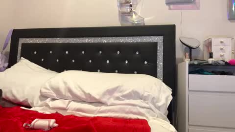 kendrakaps52 online show from September 23, 2:21 am