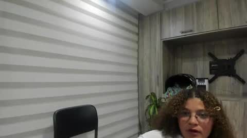 kendylove_ online show from March 12, 2:47 am
