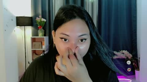 kennaxx69 online show from May 15, 11:29 pm