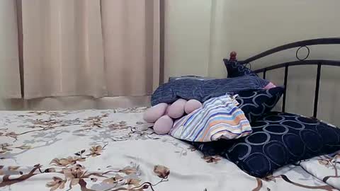 Snapshot of kenneyjean33 chatting on January 16, 2:30 am jeanny online show from January 16, 2:30 am