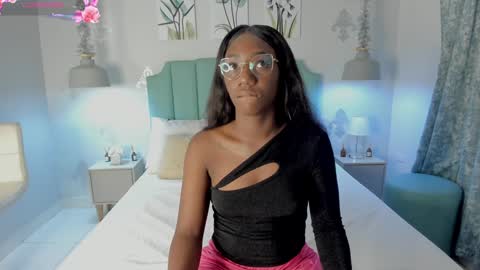 kentha_mitchells online show from February 8, 10:29 am