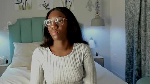 kentha_mitchells online show from February 26, 10:27 am