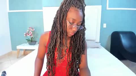 kentha_mitchells online show from September 11, 11:32 am