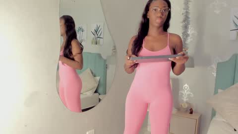 kentha_mitchells online show from January 24, 10:32 am