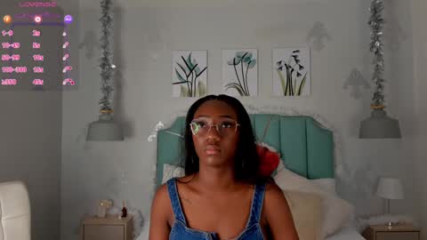 kentha_mitchells online show from December 23, 10:42 am