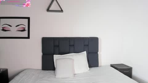 KENTHA  online show from January 16, 10:44 am