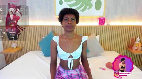 Snapshot of kenya_stone_ chatting on October 6, 7:40 pm kenya online show from October 6, 7:40 pm