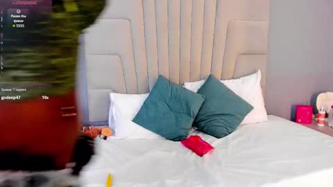 Snapshot of kenya_stone_ chatting on October 25, 8:05 pm kenya online show from October 25, 8:05 pm