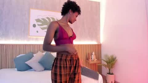 Snapshot of kenya_stone_ chatting on September 26, 8:17 pm kenya online show from September 26, 8:17 pm