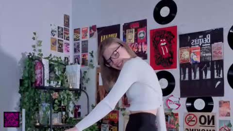 Lisa online show from January 17, 10:12 am