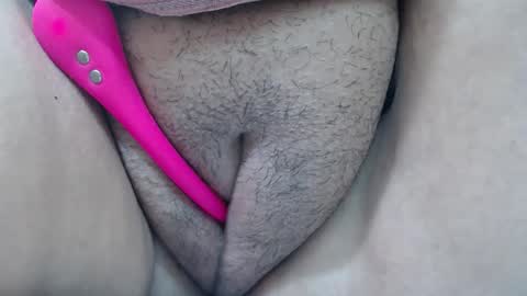 Snapshot of kerly_doll chatting on October 10, 1:49 pm K E R L Y online show from October 10, 1:49 pm