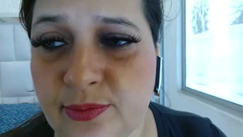 K E R L Y online show from November 15, 4:30 pm