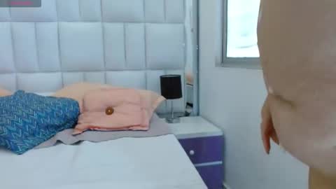 K E R L Y online show from November 13, 7:02 pm