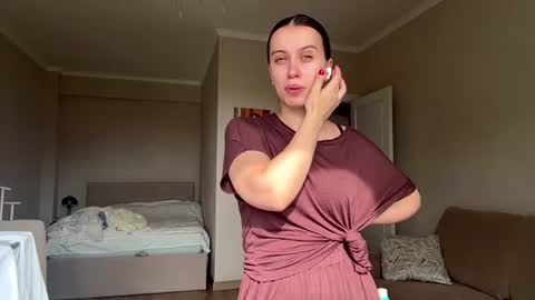 Lina online show from July 11, 5:40 am