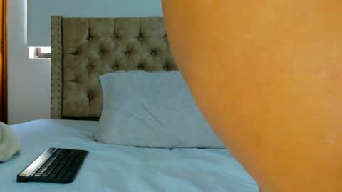 Snapshot of keryhillson chatting on September 17, 3:43 pm Kery Hillson online show from September 17, 3:43 pm