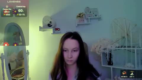 Snapshot of ketrin_n_ chatting on March 10, 6:27 am Ketrin online show from March 10, 6:27 am