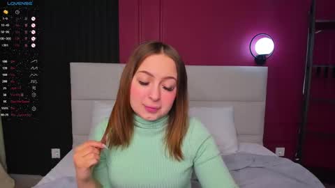Snapshot of ketrinwhite chatting on January 31, 1:33 am KatrinaKetrin online show from January 31, 1:33 am