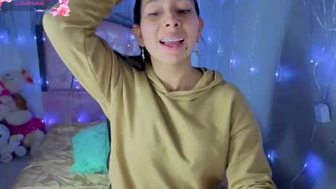 keyla meow2002 online show from October 5, 3:22 am