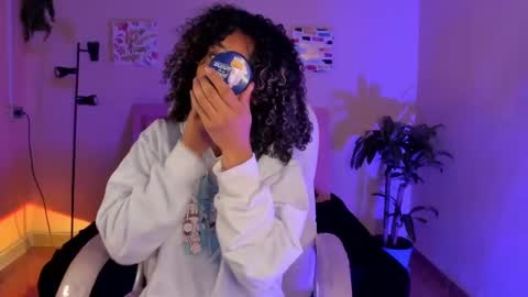 Snapshot of keyla_roberts_ chatting on February 7, 3:24 am Adhara. Help me reach 100 likes online show from February 7, 3:24 am