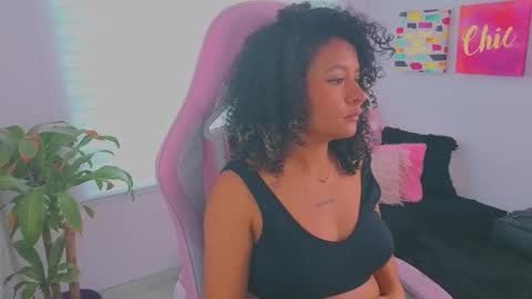 Snapshot of keyla_roberts_ chatting on September 9, 7:02 pm Adhara. Help me reach 100 likes online show from September 9, 7:02 pm