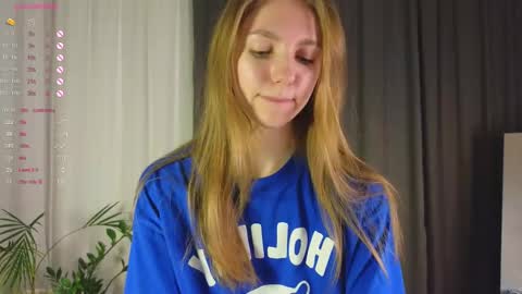 Snapshot of keylalong chatting on March 2, 12:03 pm Hi Im Mary Glad to see you in my room PVT is open online show from March 2, 12:03 pm
