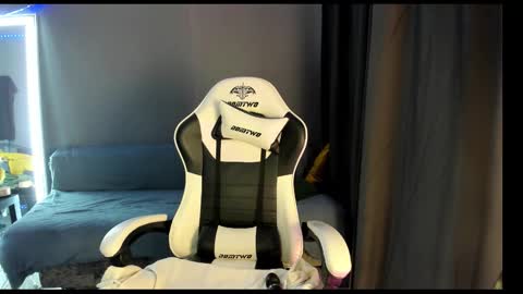 Keyli online show from February 24, 8:35 am