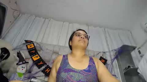 Snapshot of keyra_miller chatting on October 19, 2:13 am keyra_miller online show from October 19, 2:13 am