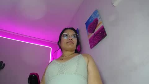 Snapshot of keyra_miller chatting on September 23, 3:15 am keyra_miller online show from September 23, 3:15 am