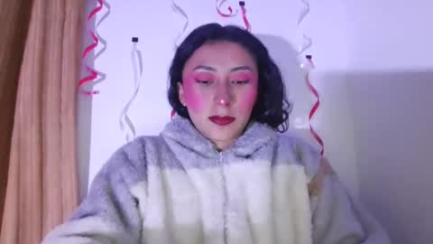 khaleesi_j online show from February 13, 11:15 pm