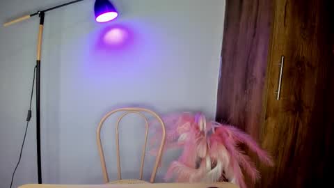 khate_smith online show from February 11, 3:57 pm