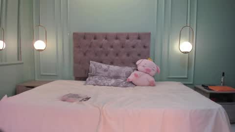 Snapshot of khaterine_hot_1 chatting on February 17, 6:17 pm Kathe Hot online show from February 17, 6:17 pm
