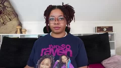 Khaya online show from February 18, 3:33 pm