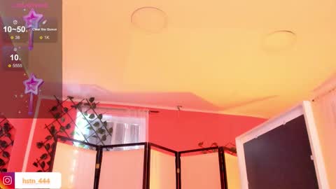 Snapshot of khloe_houston chatting on October 17, 2:31 pm Khloe online show from October 17, 2:31 pm