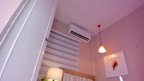 Snapshot of khloe_sweeet chatting on September 18, 11:42 am khloe_sweeet online show from September 18, 11:42 am