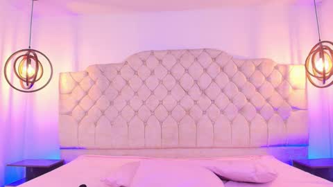 Snapshot of khloejohnson chatting on October 11, 8:33 pm khloejohnson online show from October 11, 8:33 pm