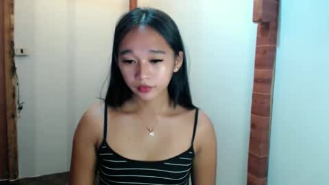 Snapshot of kiara_bedisa143 chatting on March 11, 3:25 am i love angel online show from March 11, 3:25 am