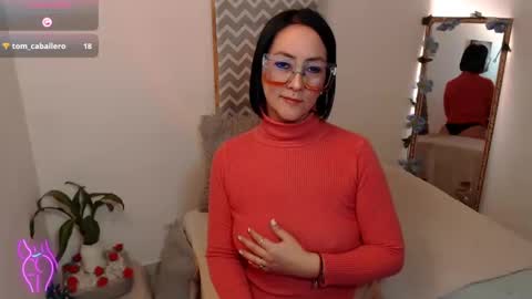 Snapshot of kiara_bermont chatting on September 18, 5:11 pm Kiara Bermont online show from September 18, 5:11 pm