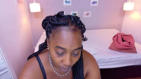 Snapshot of kiara_evanss chatting on October 28, 2:34 pm Kiara online show from October 28, 2:34 pm