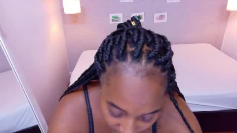 Snapshot of kiara_evanss chatting on September 27, 5:03 am Kiara online show from September 27, 5:03 am