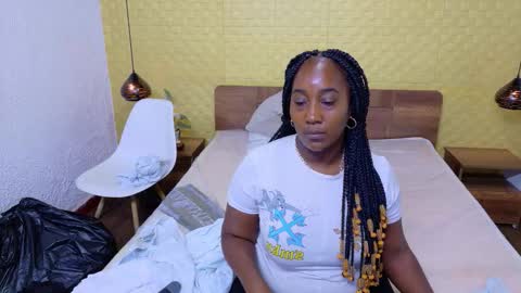 Snapshot of kiara_evanss chatting on September 13, 3:03 am Kiara online show from September 13, 3:03 am