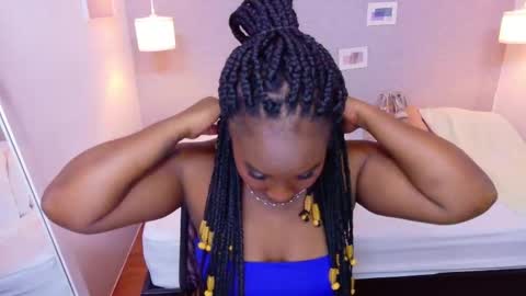 Snapshot of kiara_evanss chatting on October 23, 8:26 pm Kiara online show from October 23, 8:26 pm