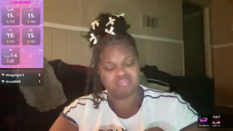 Snapshot of kiarasugars chatting on October 30, 1:30 am KiaraSugars online show from October 30, 1:30 am