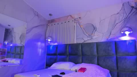 Kim online show from March 1, 12:05 pm